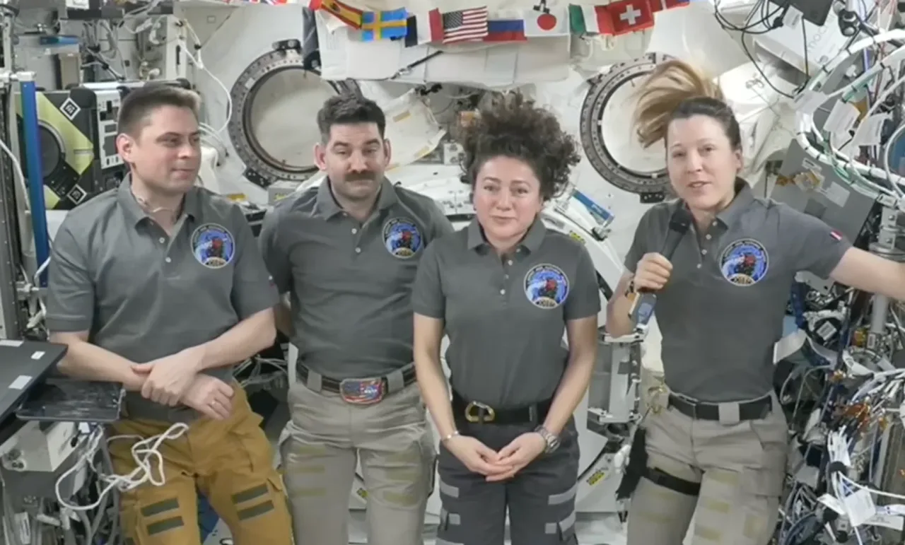 Astronautas da Crew-12 se preparam para voltar à Terra após 7 meses