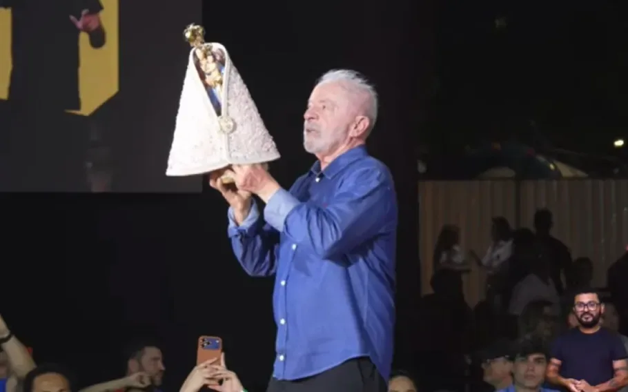 TSE manda remover falsa capa da Veja sobre Lula e Nossa Senhora Aparecida