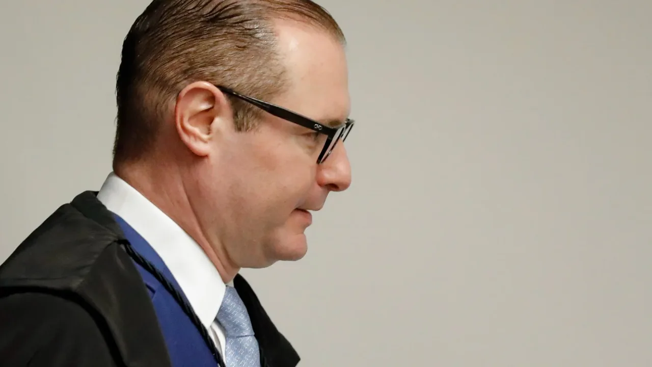 Zanin pede que Deltan seja responsabilizado por expor seu sigilo fiscal