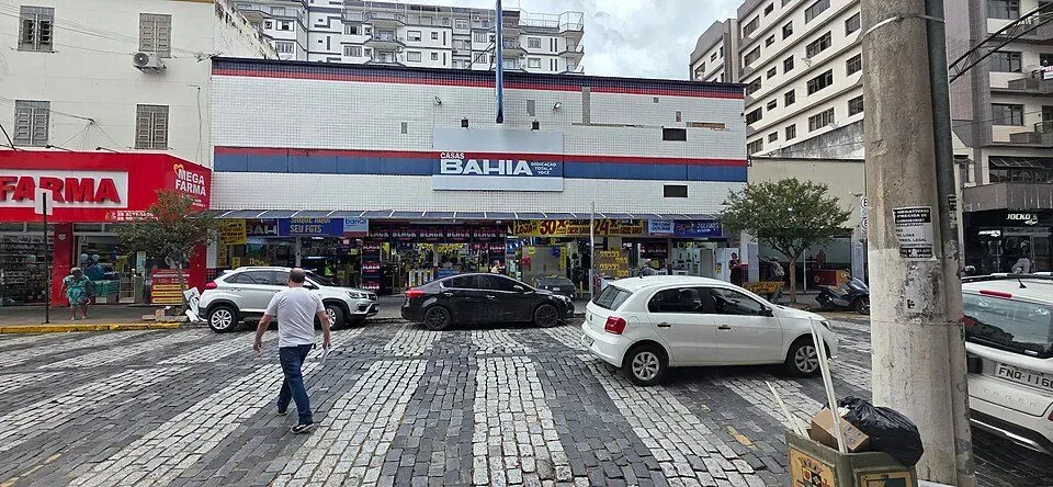O paradoxo do varejo brasileiro: vender já não é suficiente 