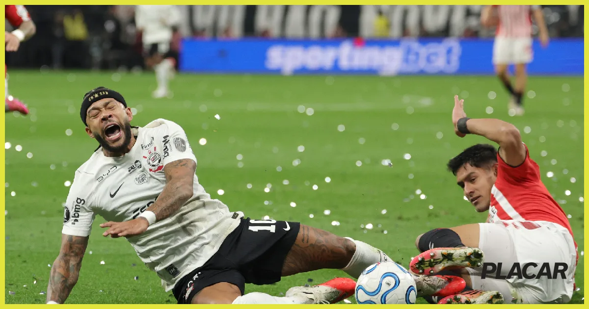 Memphis isola pênalti no último lance e Estudiantes elimina o Corinthians