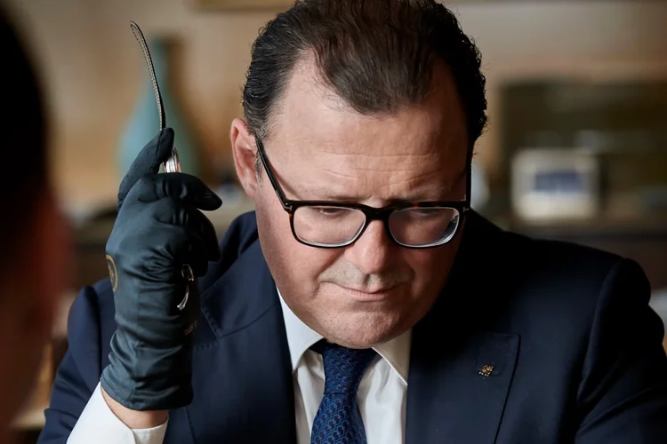 Por que o dono da Patek Philippe quer manter a marca na família