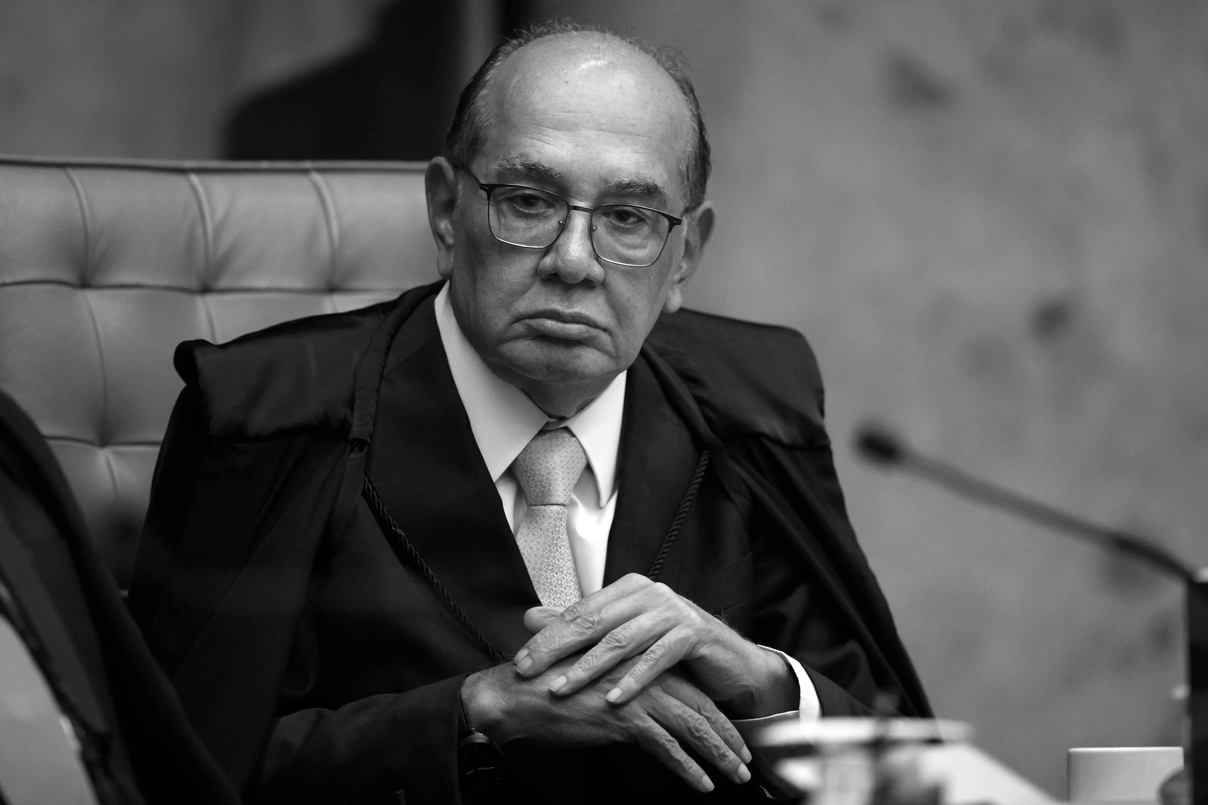 Folha diz que ‘ataque de juízes prejudica neutralidade da eleição’