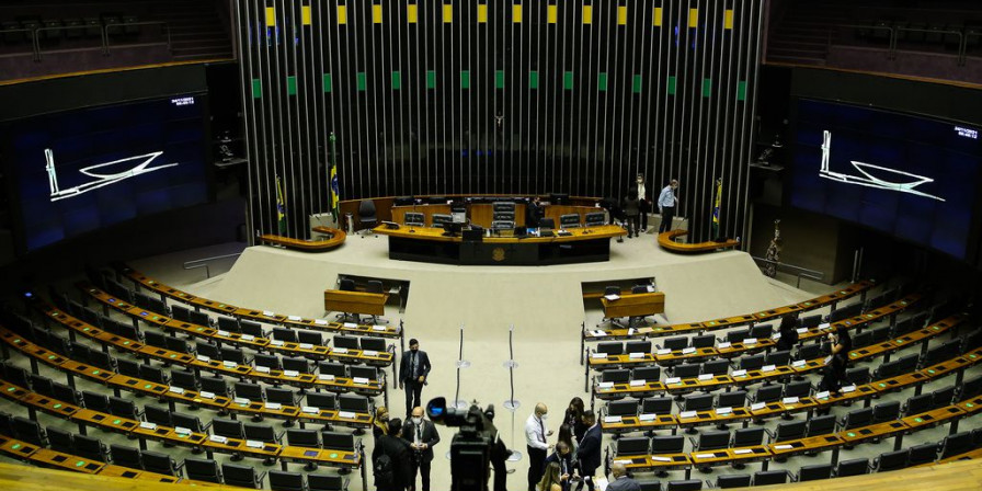 Concurso da Câmara dos Deputados tem salário inicial de R$ 32 mil; veja como se inscrever