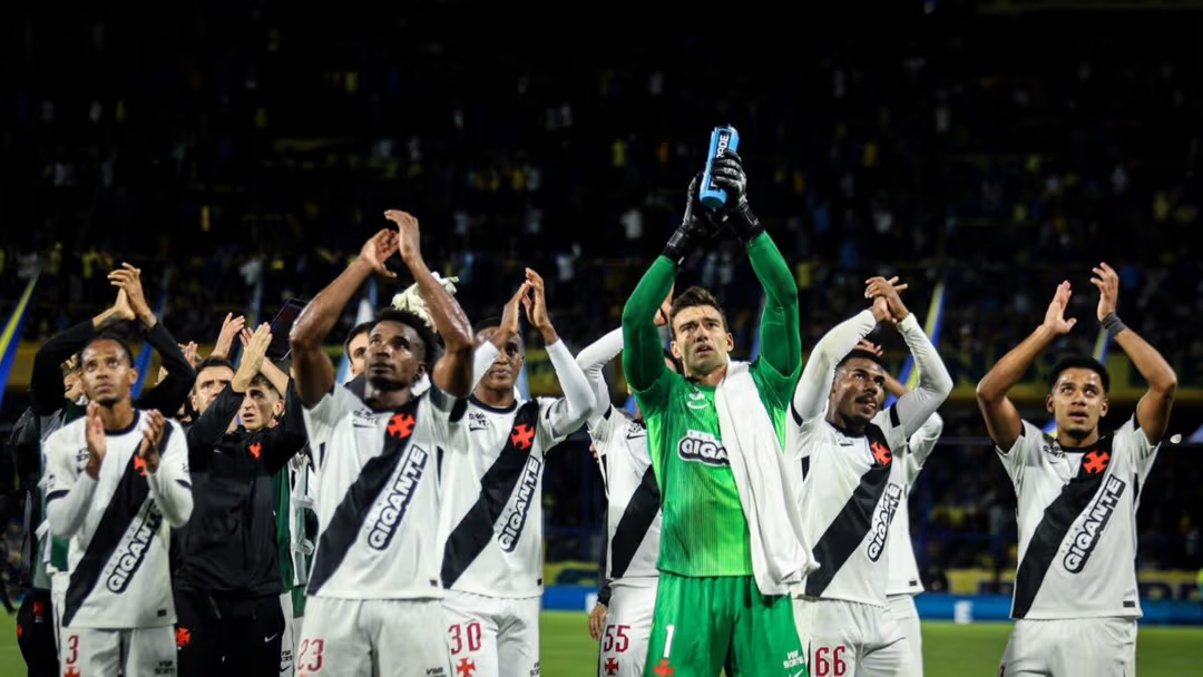 Apenas quatro times brasileiros venceram o Boca na La Bombonera em mata-mata; veja lista