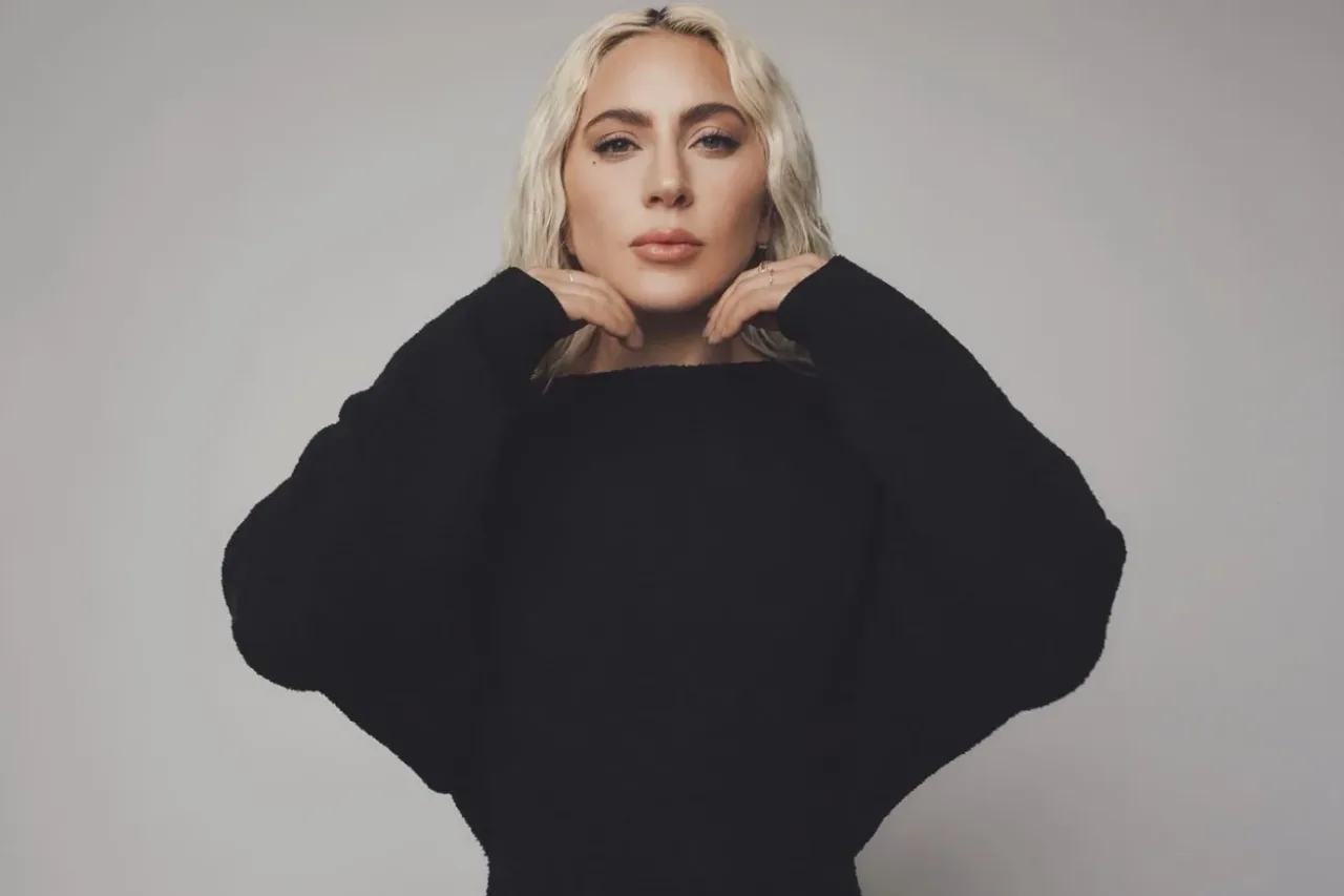 Lady Gaga assume comando da Haus Labs, sua marca de maquiagem