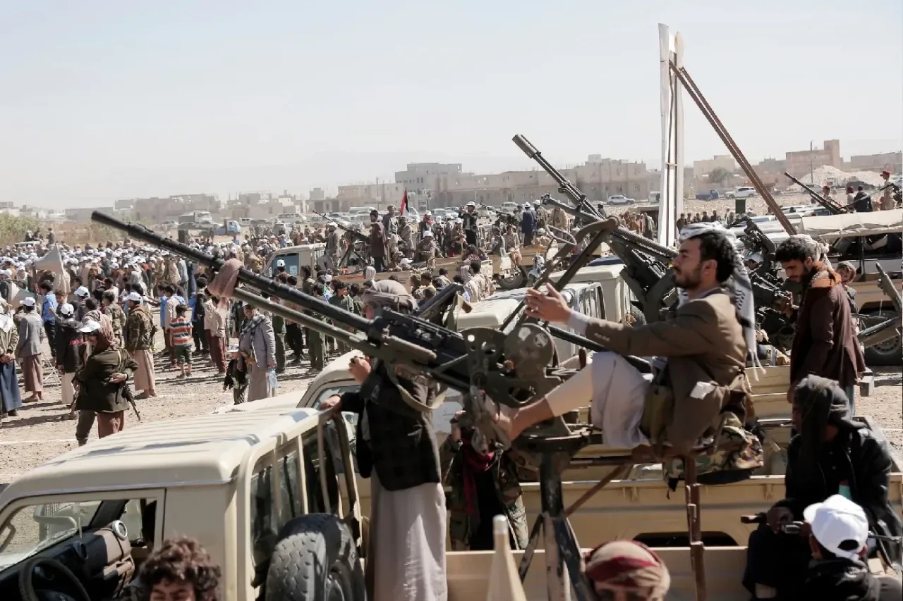 Houthis ameaçam resposta "dolorosa" aos EUA e ataque atrasa jogo de Cristiano Ronaldo em Riad