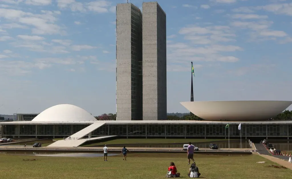 As mulheres para além da polarização 