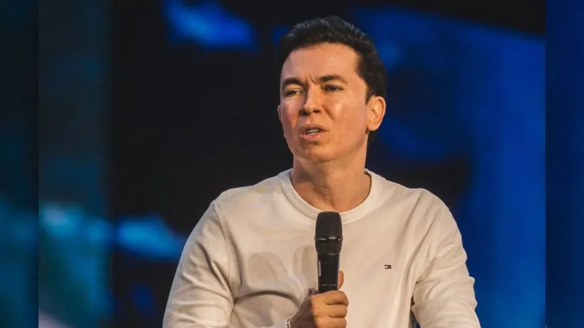 Pastor Lucinho é condenado por fala sobre beijo em filha