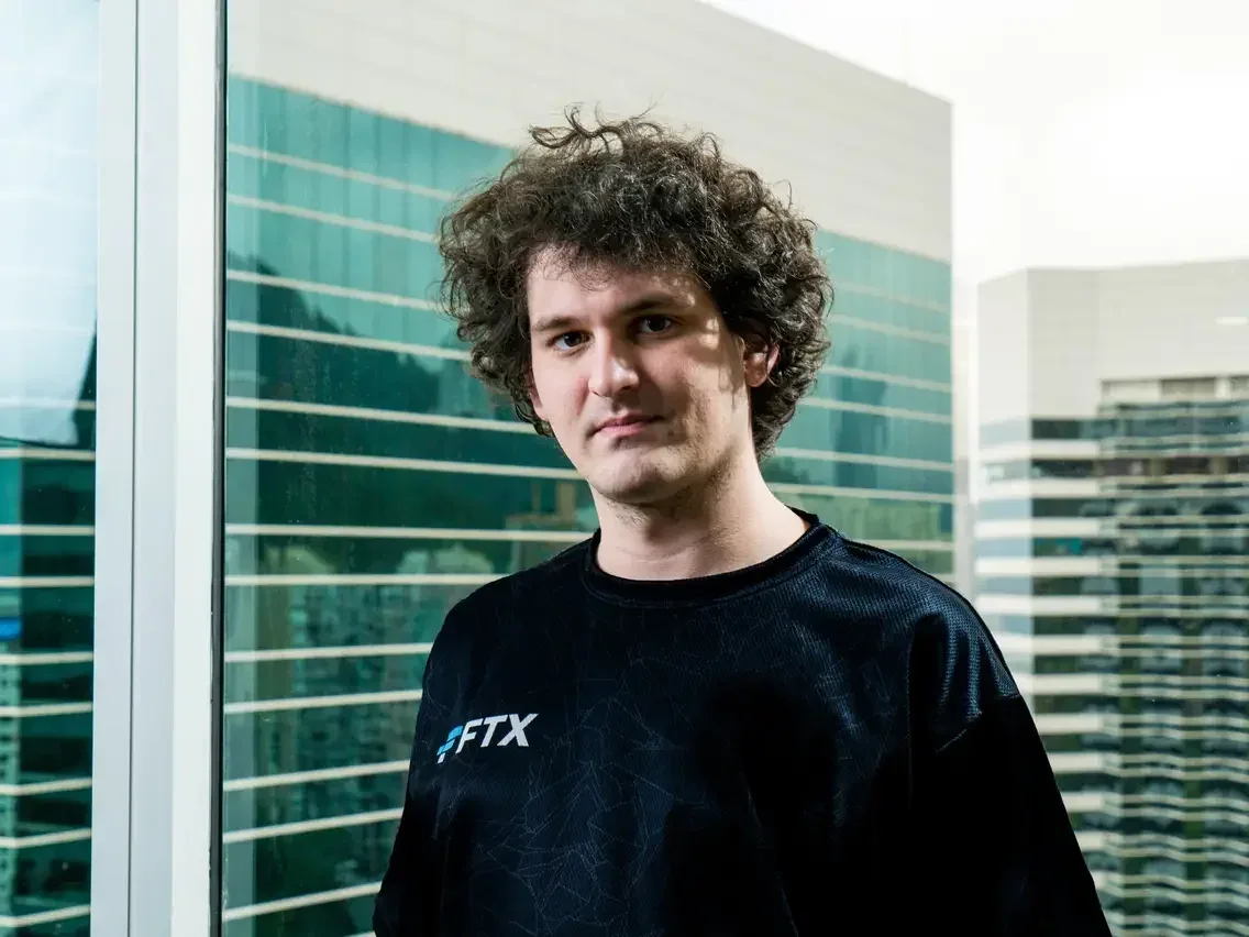 Sam Bankman-Fried: como o prodígio de US$ 32 bilhões perdeu tudo em nove dias, e foi preso