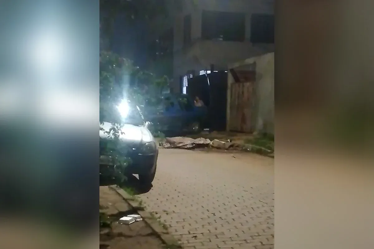 Policia prende homem em flagrante por tentar atropelar ex com caminhonete