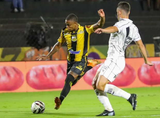 Novorizontino faz 5 a 1 na Ponte Preta e consolida vice-liderança