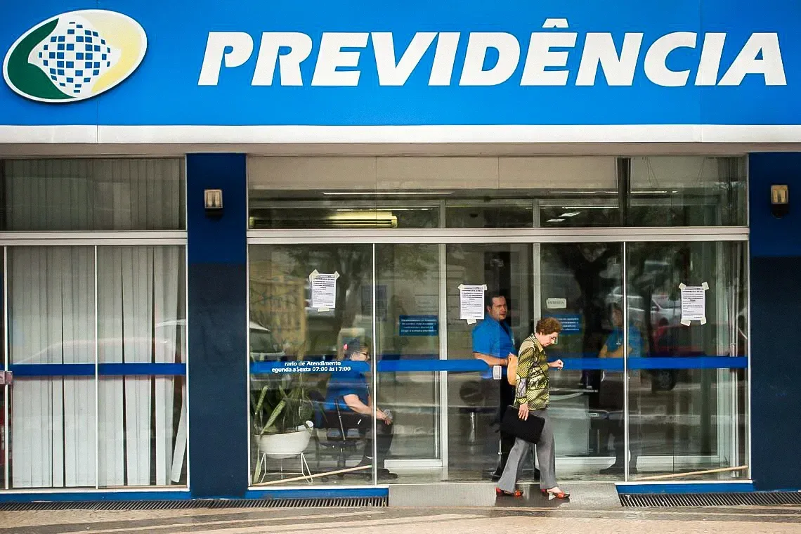 INSS avança com folha de setembro nesta terça (6); veja quem recebe