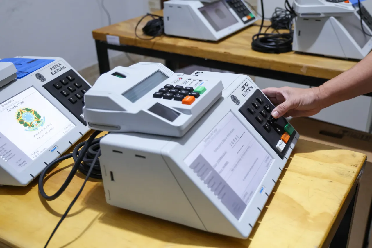 Recorde de 134.797 brasileiros estão convocados para votar amanhã em Portugal