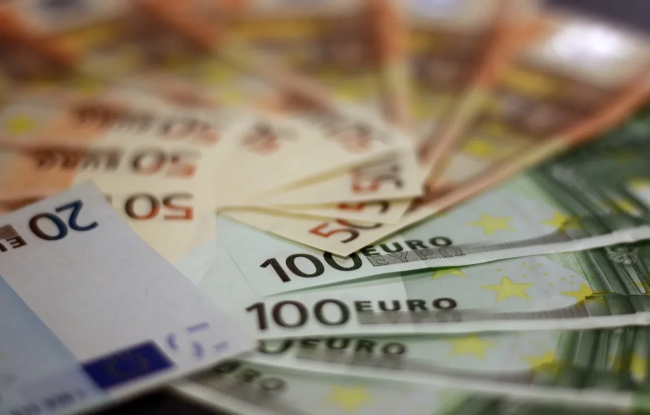 Banco Central Europeu mantém taxa de juros em 2,50% ao ano