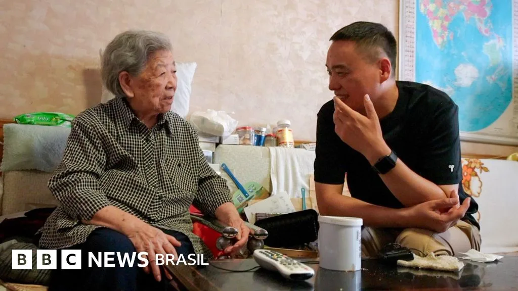 Indústria da solidão: os serviços que oferecem companhia a chineses solitários