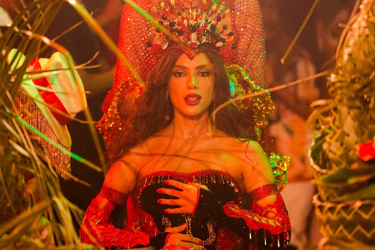 Incomodada, Anitta reclama de comportamento de Jayder Soares na Grande Rio