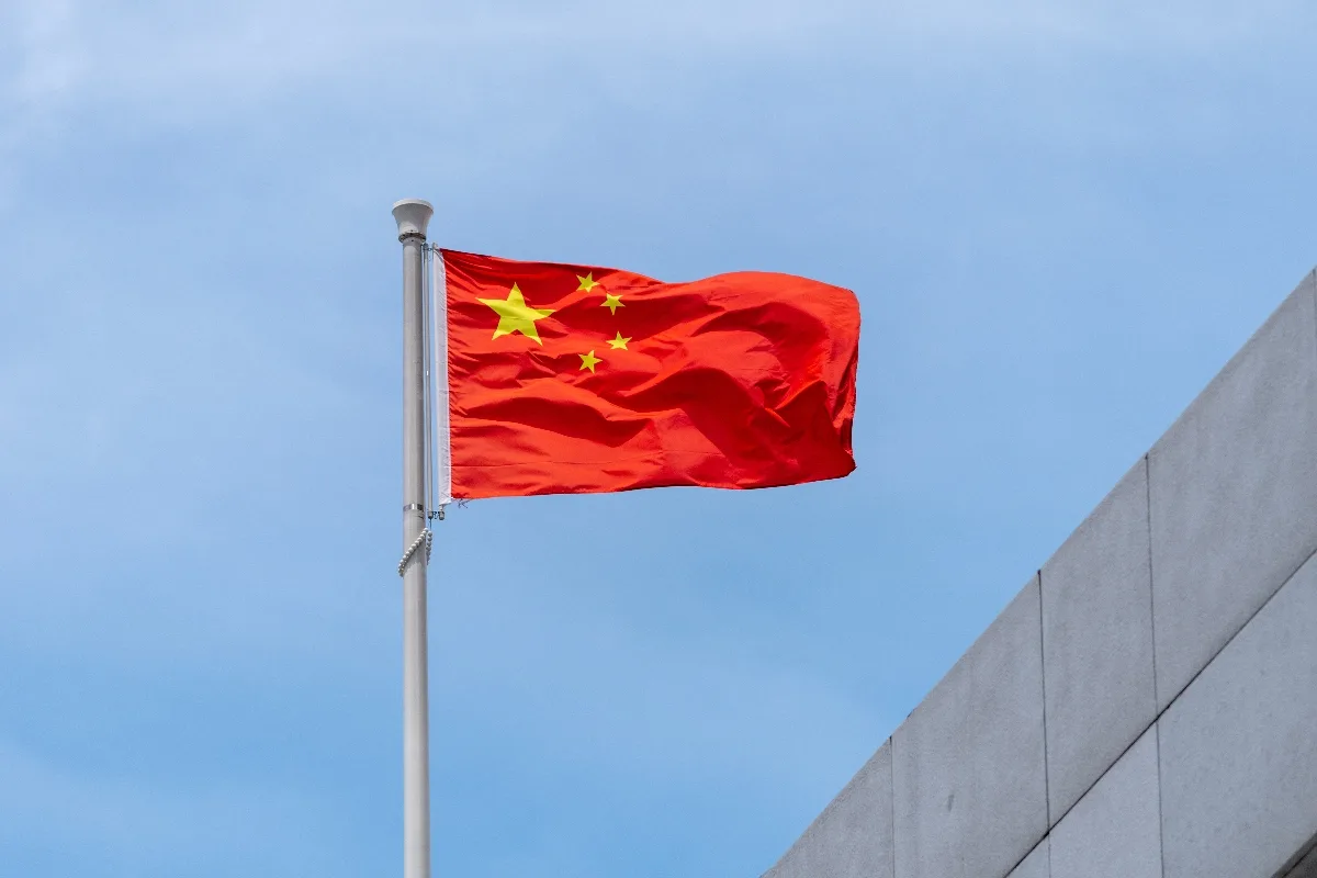 Estados Unidos condenam dois cidadãos chineses por espionagem