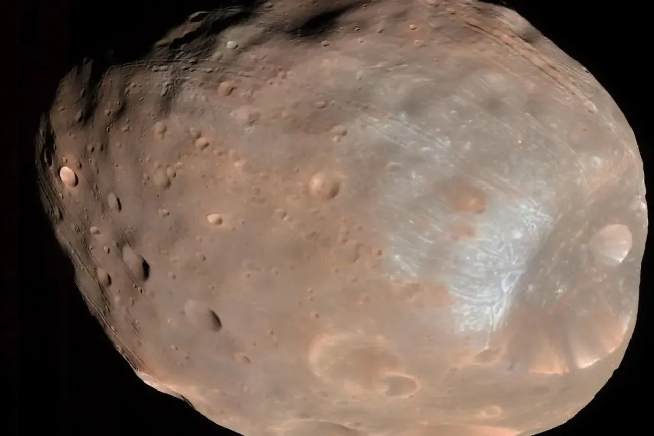 O que o Japão quer descobrir ao trazer amostras de uma lua de Marte à Terra