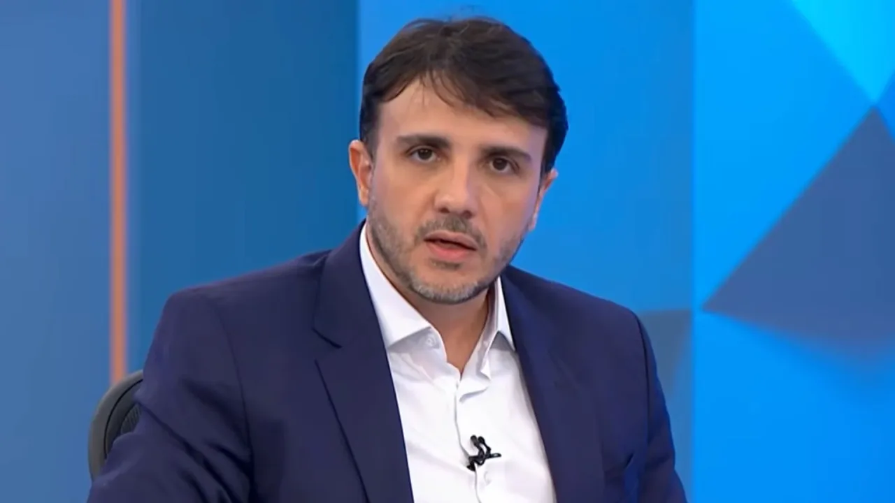 Fora de debate, Renan volta a convocar ato em frente à “Globo”