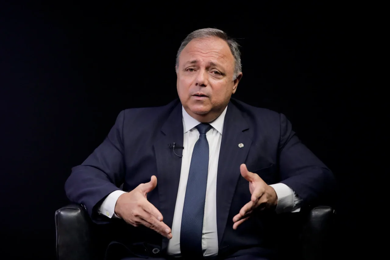 Pazuello fala em “novo momento” para empresários de infraestrutura