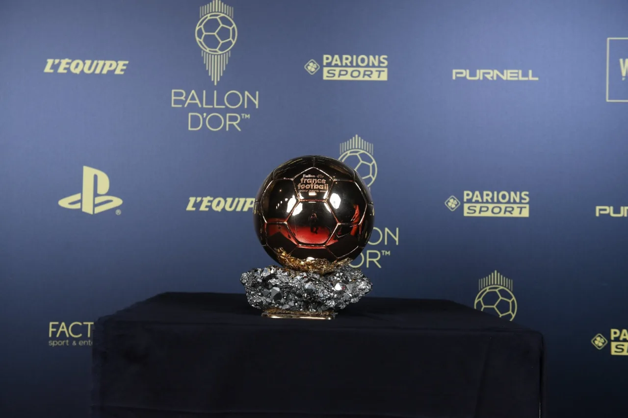 Ex-chefe da Bola de Ouro revela tentativa de suborno na premiação