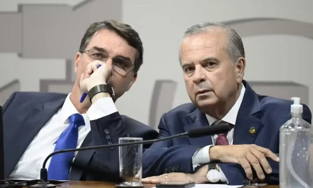 Flávio se chamar de ‘presidente eleito’ em carta foi ‘problema na confecção’, diz Marinho
