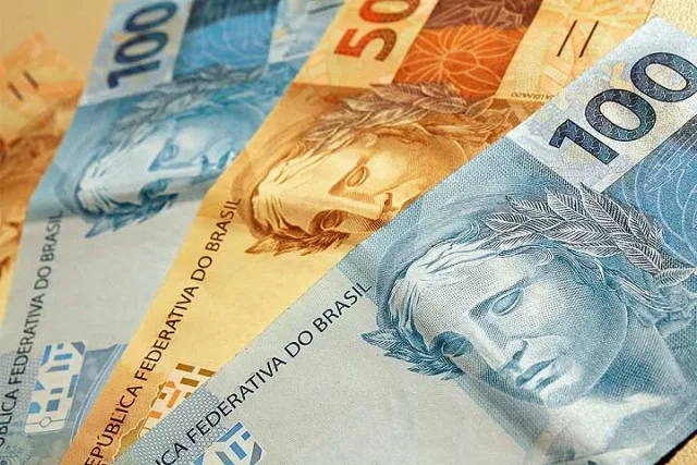 Arrecadação federal chega a R$ 239,4 bilhões em setembro