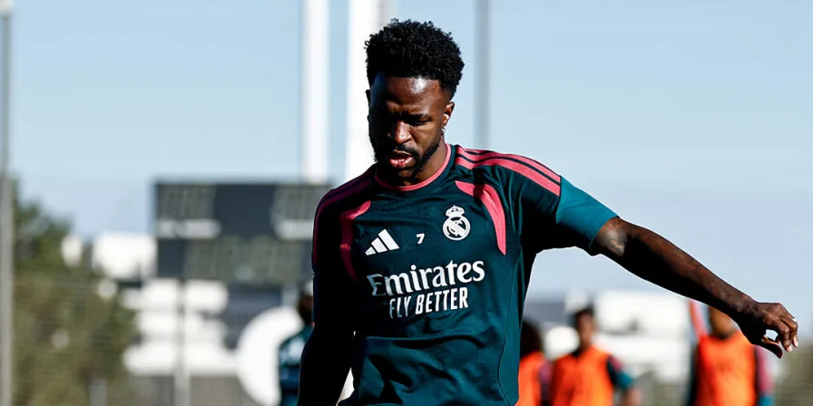 Mourinho defende Vini Júnior e diz: "Se fosse ele, já teria ido embora!"