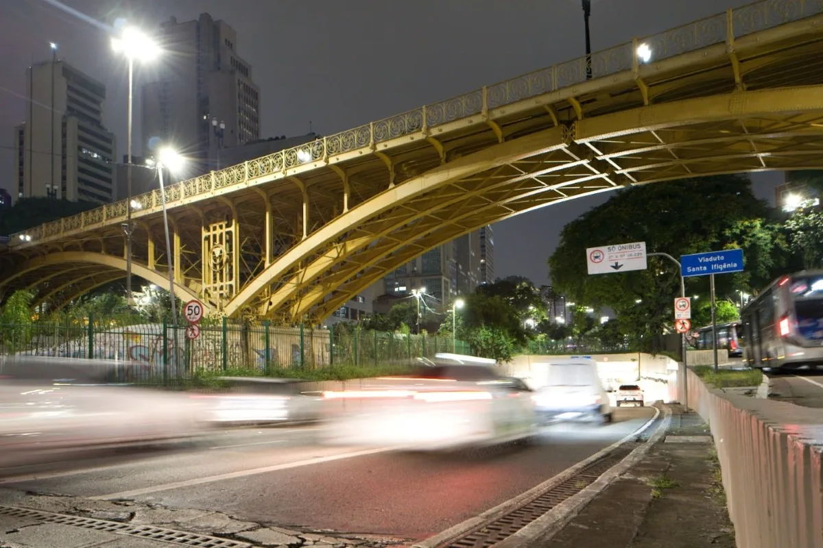 Velozes e Furiosos: 1 motorista é flagrado a cada 15 min por "voar" em SP