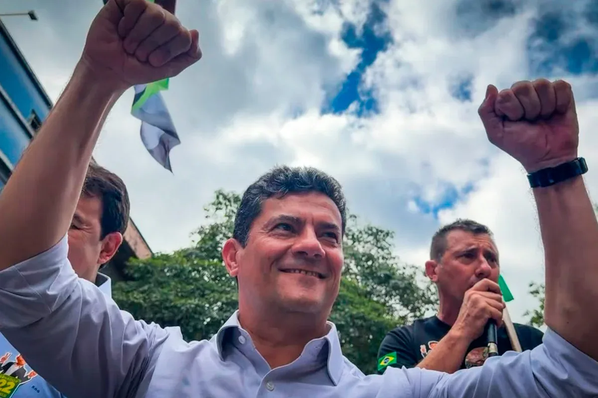 Sergio Moro vence no 1º turno e é eleito governador do Paraná