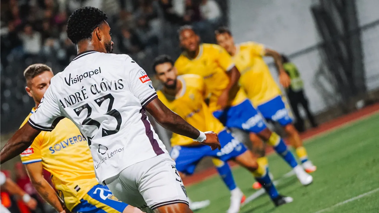 Com gol no fim, Académico Viseu supera o Estoril