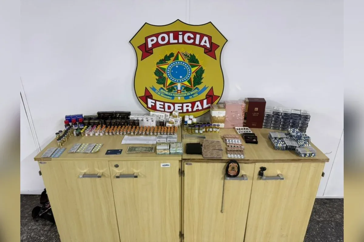 PF prende trio com anabolizantes, hormônios e R$ 21 mil em espécie