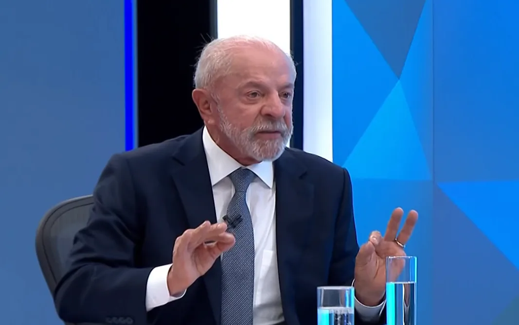 Lula diz que o jeito de resolver problema fiscal é fazer economia crescer