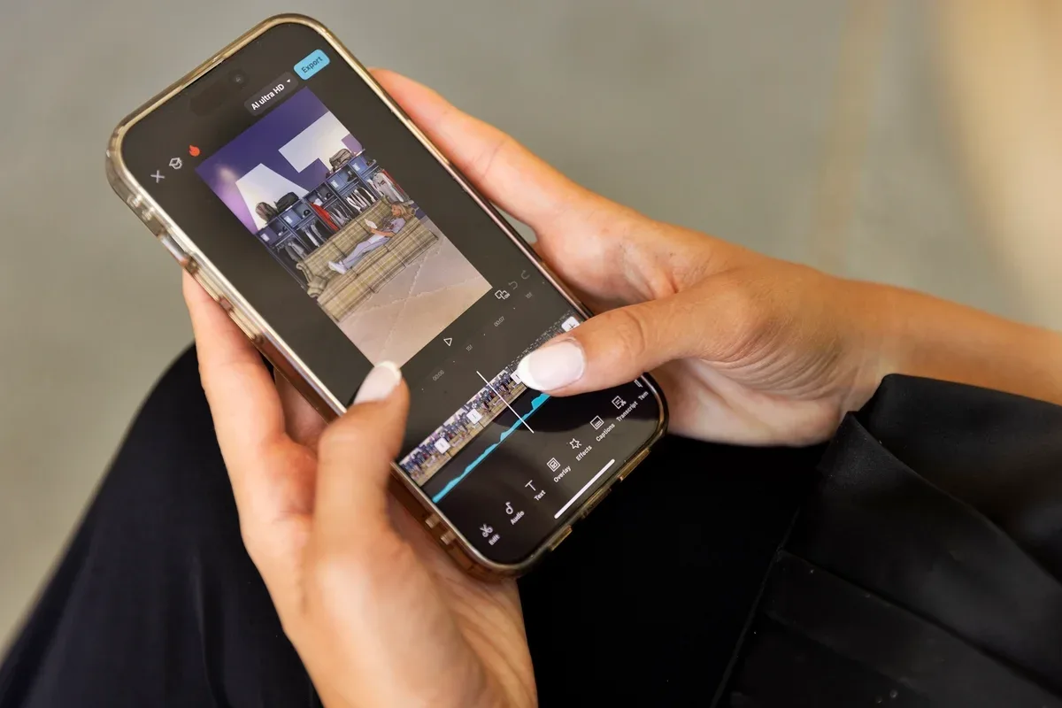 Cinemáximo Itinerante leva cursos gratuitos de edição de vídeo à Estrutural