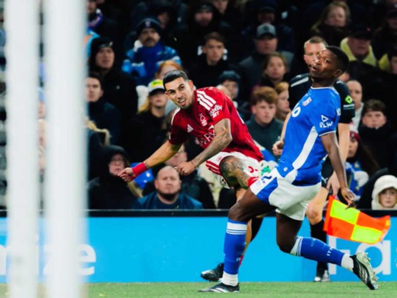 Nottingham Forest finaliza mais, mas só empata com o Ipswich Town