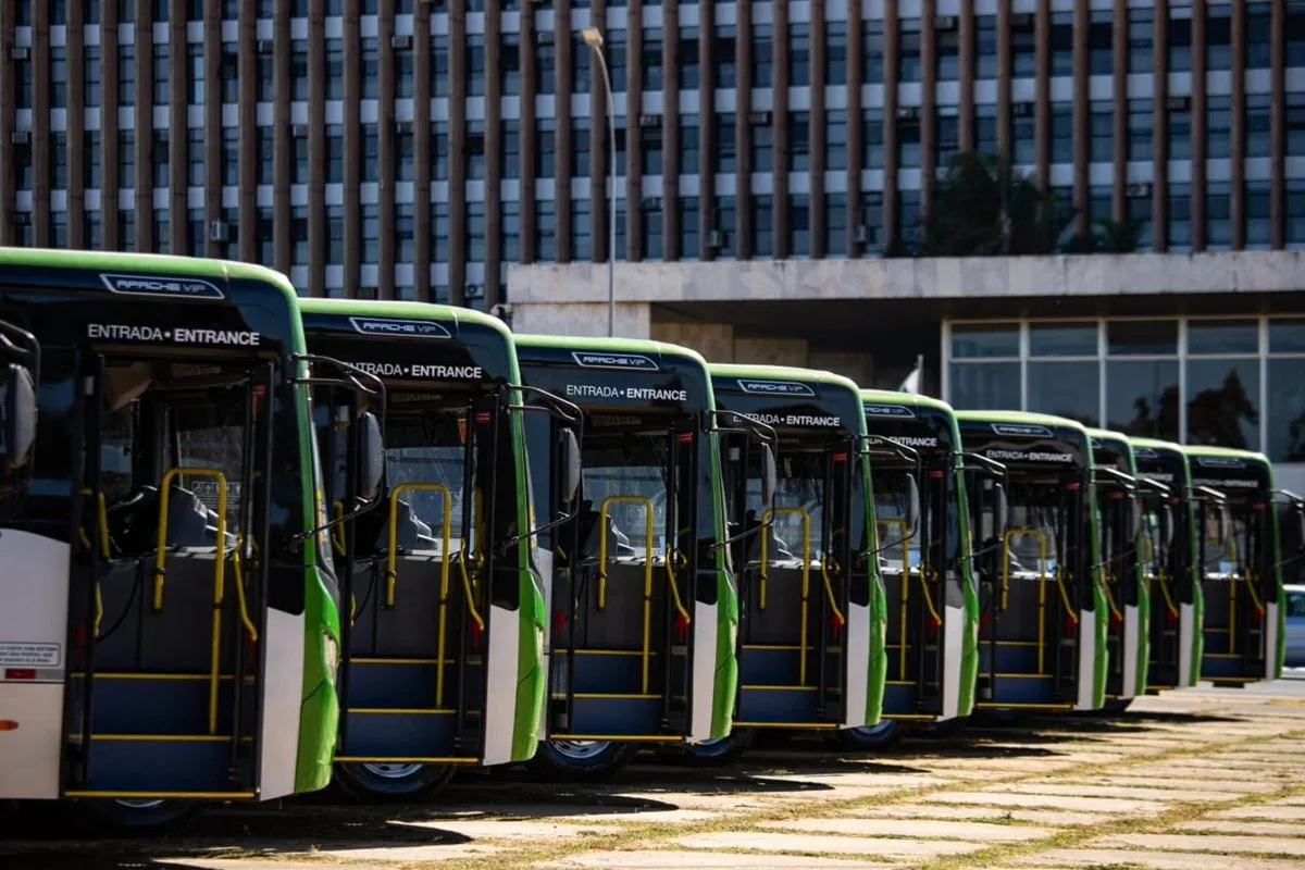 Justiça dá 4 meses para GDF incluir 2 regiões na oferta de ônibus elétricos
