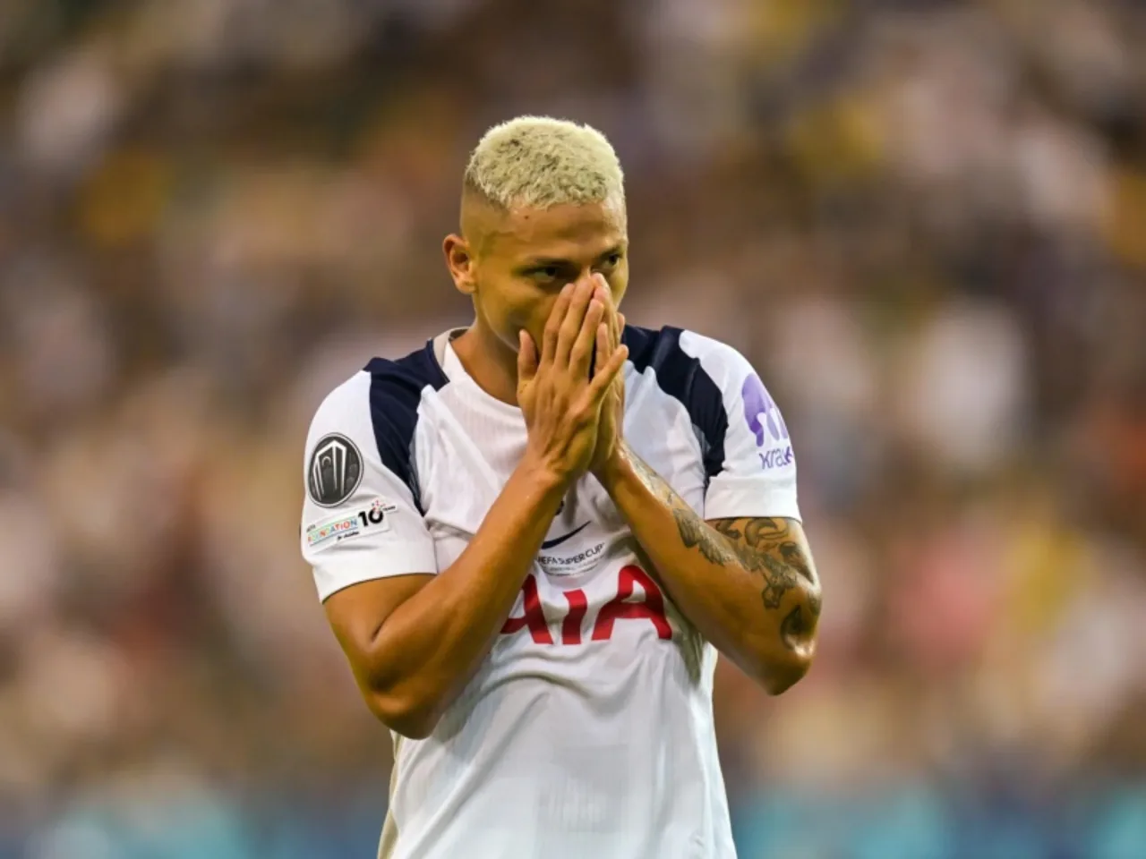 Por que Richarlison está no sub-21 do Tottenham?
