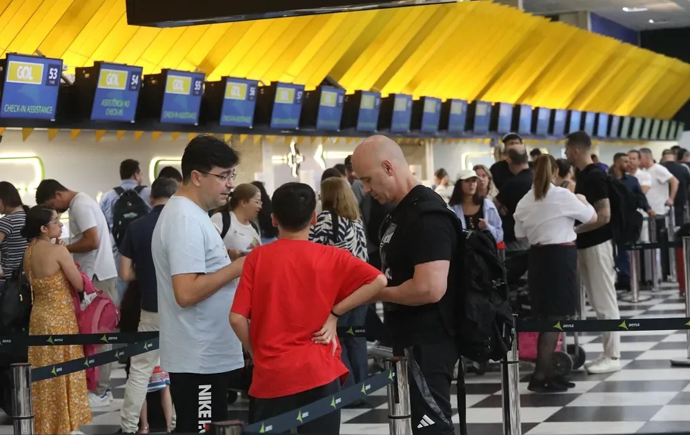 Aeroporto de Congonhas cancela voos após chuva forte atingir SP
