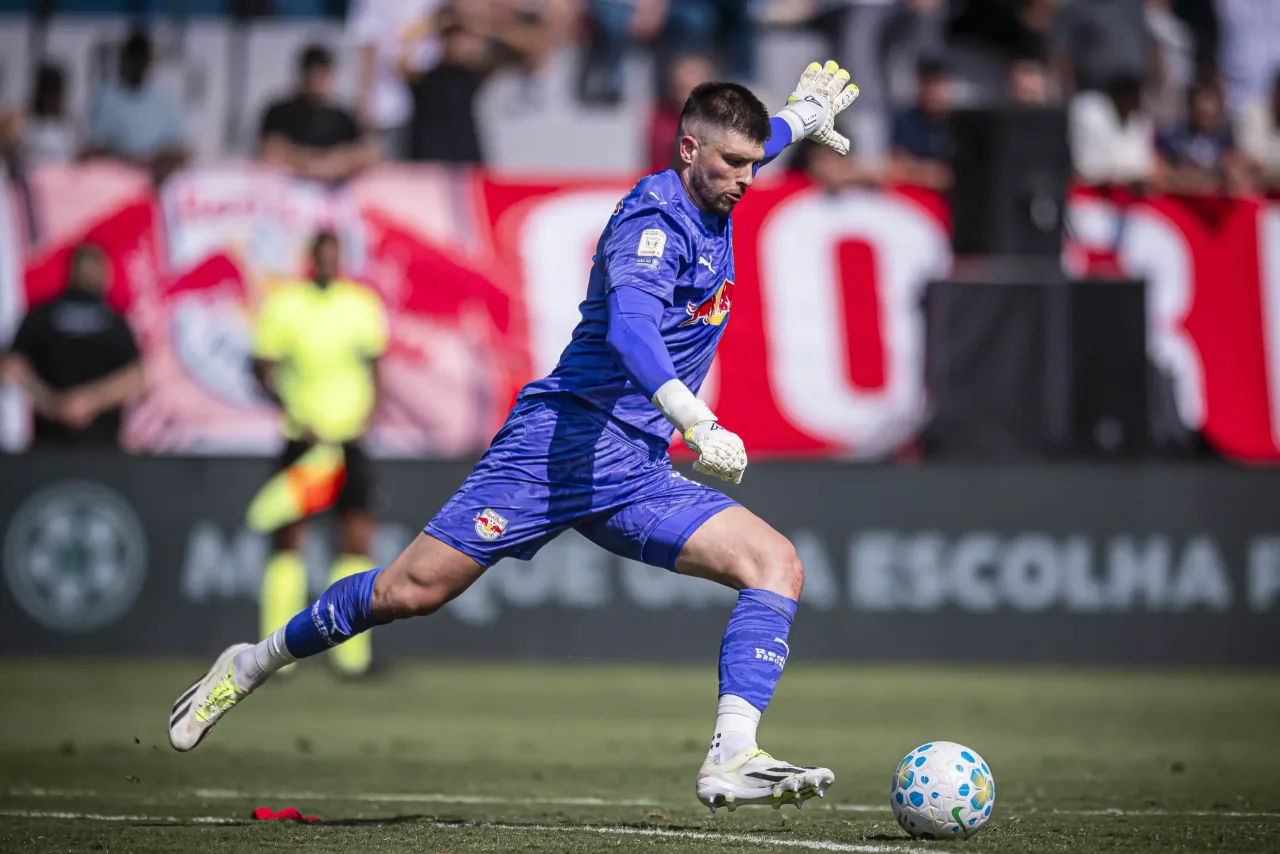 RB Bragantino bate Cruzeiro em jogo de seis gols e encerra jejum