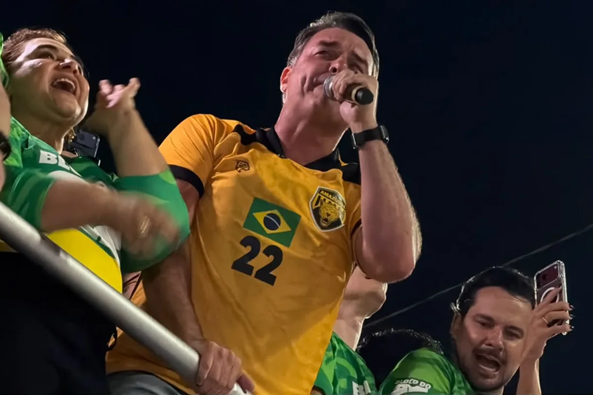 Flávio prepara ofensiva com influenciadores e eleva investimento nas redes