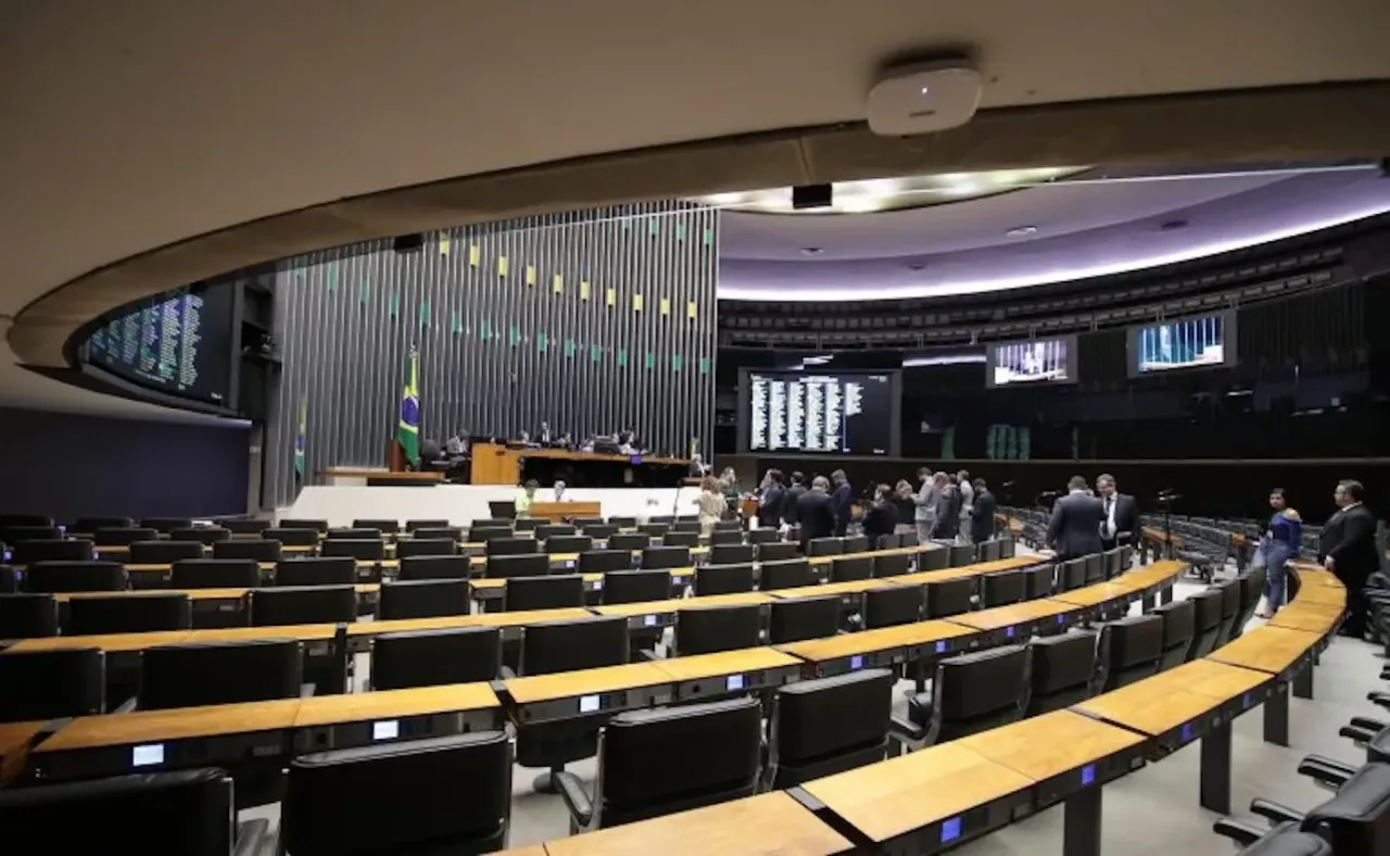 Os 10 candidatos a deputado federal mais votados na eleição de 2026