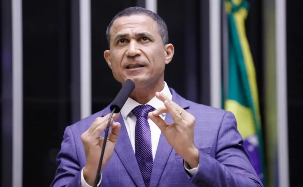 Coronel Assis vê espaço para aprovar redução da maioridade penal após defesa de Flávio