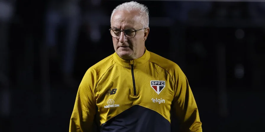 VÍDEO: Dorival Júnior evita falar sobre permanência no São Paulo em 2027