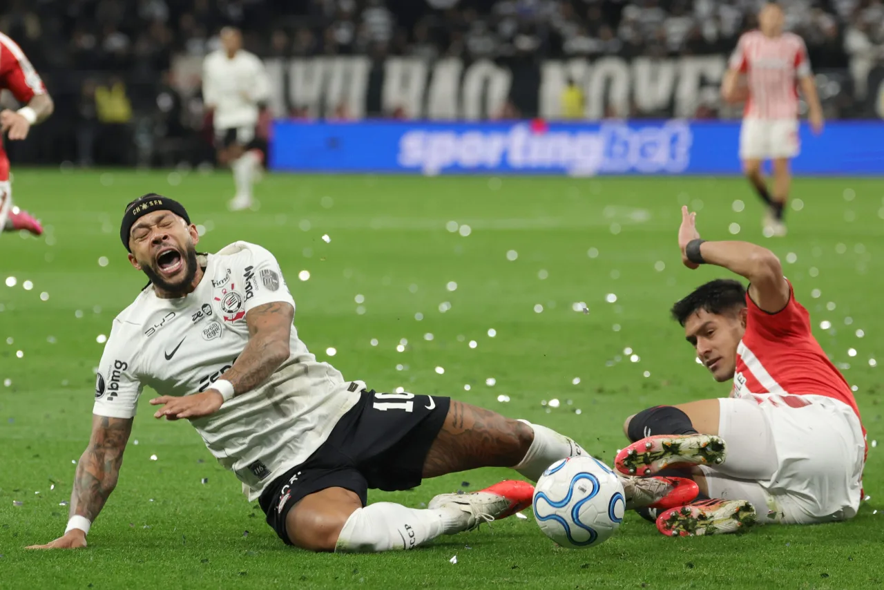 Vídeo: Qual o futuro do Corinthians no Brasileirão, questiona Alfinete