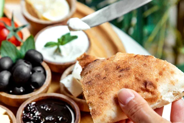Dia do Pão: veja combinações ricas em proteína e que não disparam a glicose
