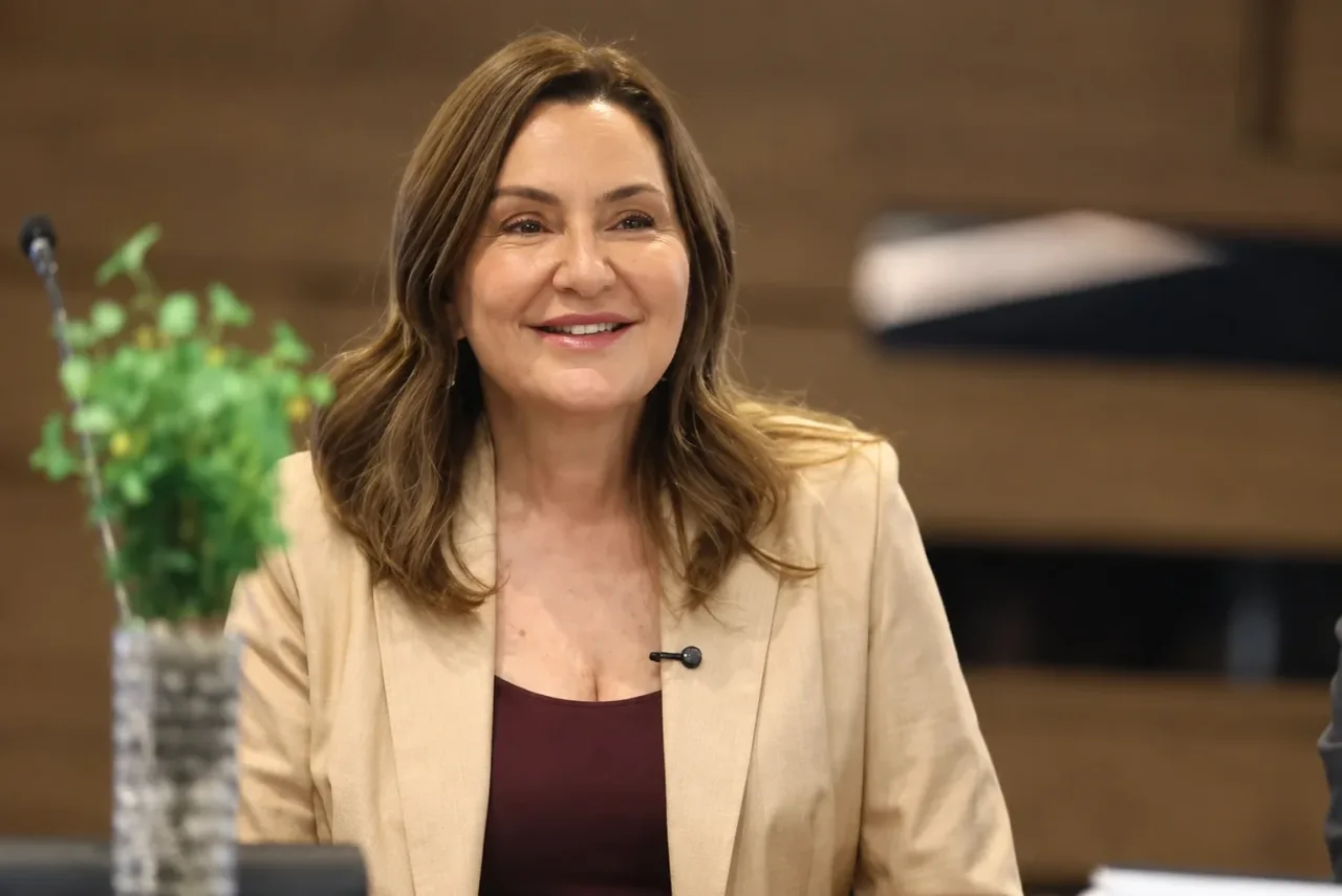 Hana Ghassan consegue construir identidade própria ou ainda é vista como sucessora de Helder?