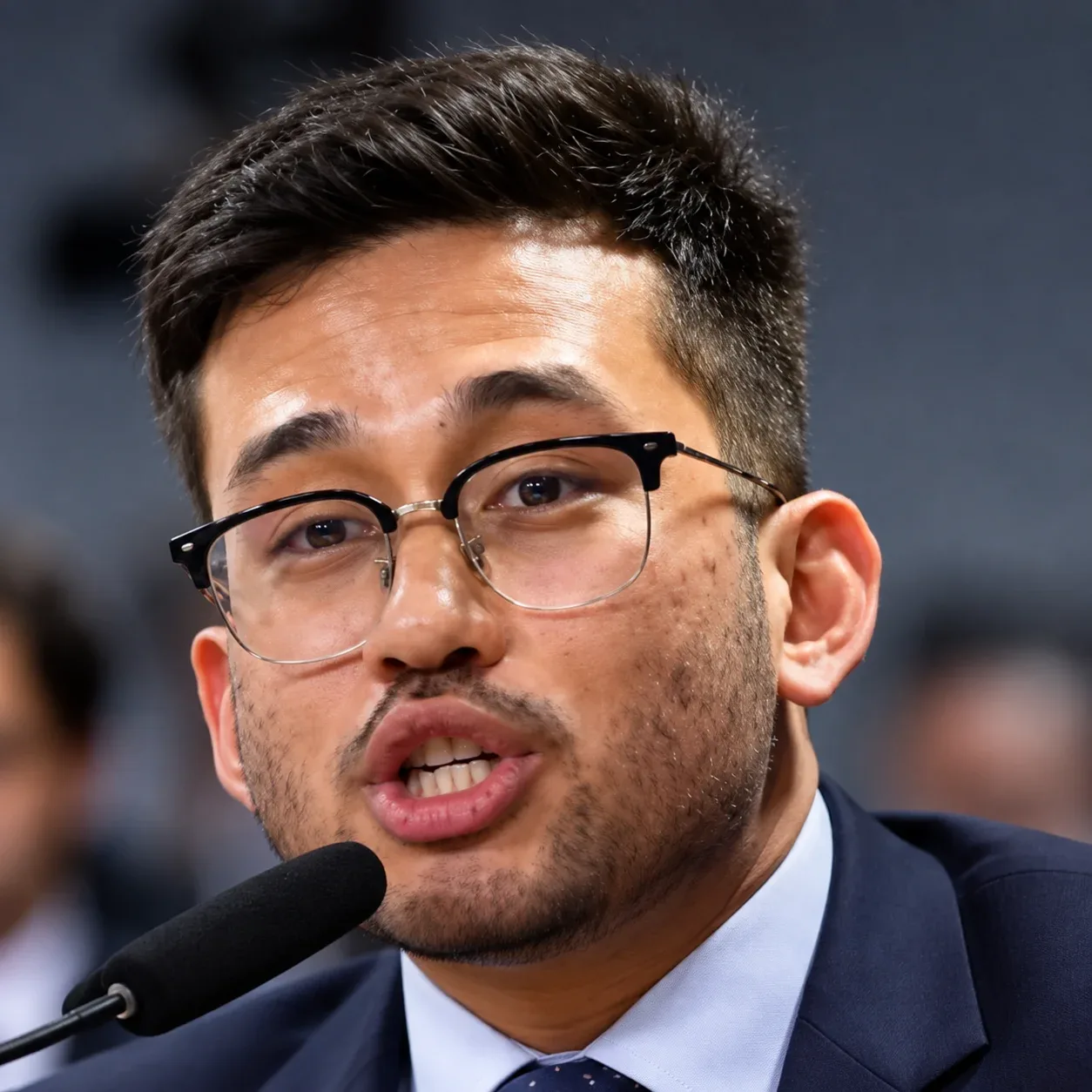 Sem palavra: Kim Kataguiri, após lançar desafio de renunciar ao mandato, volta atrás e afirma: “Eu renunciaria se Renan fizesse 3%; ele fez 2%