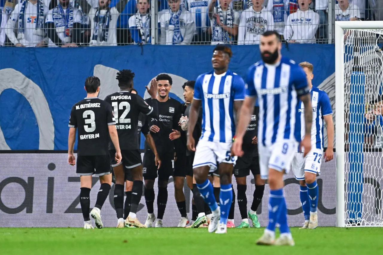 Liga Europa: Com dois de Schick, Bayer Leverkusen goleia o Lech Poznan
