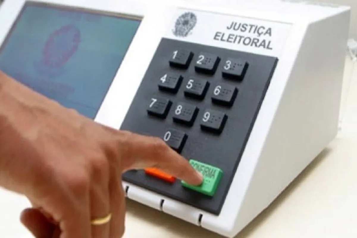 Falha no cadastro deixa dezenas de brasileiros sem votar em Londres